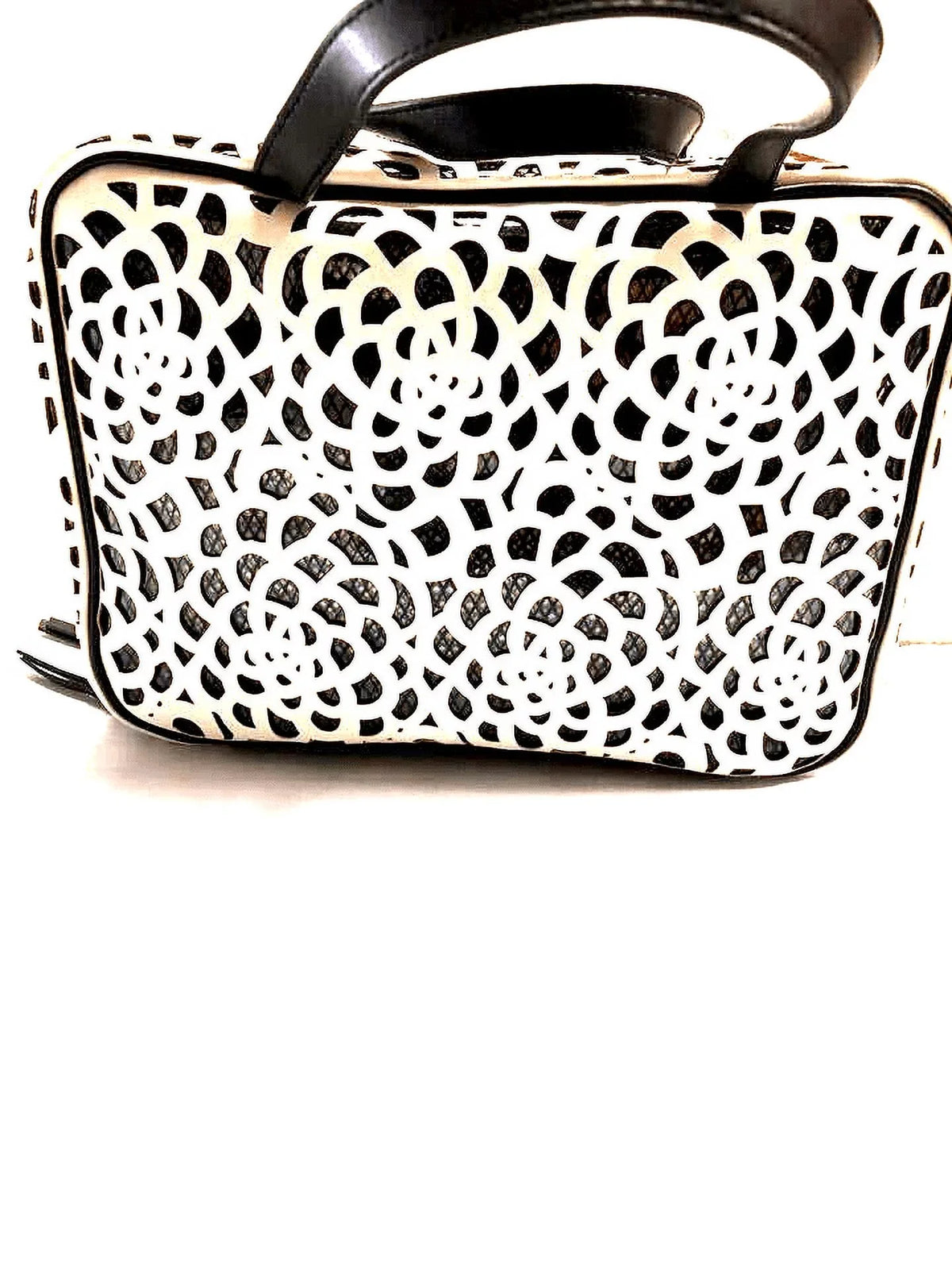 Victoria's Secret White Laser Cut Faux Leather Clear Hanging Travel Bag Makeup Case New