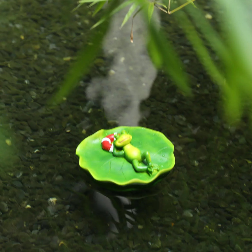 SimuLatitudeion Water Floating Frog Ornament Animals Figurine Garden Statue Crafts Decor DIY Pool Accessories for Tabletop Shelf Office